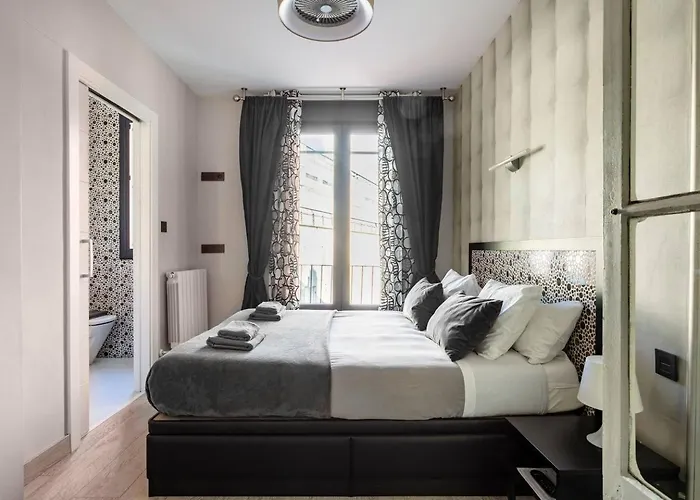 Bilbao City Hall Suite 2