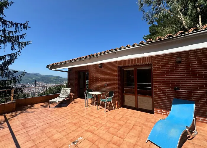 Habitacion Con Hermosas Vistas A Bilbao