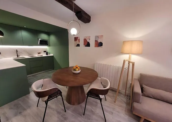 Piso Boutique A Un Minuto Del Casco Viejo