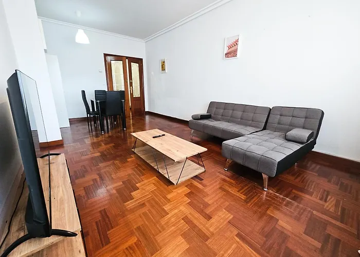Centrico Y Amplio Piso En Bilbao
