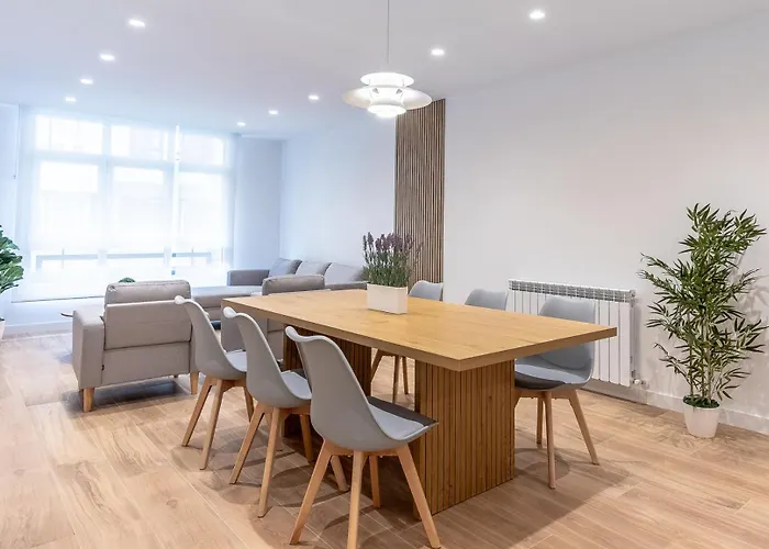 Azkuna Home Apartment