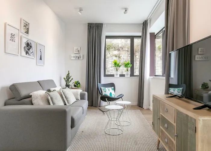 Riverside By Forever Rentals