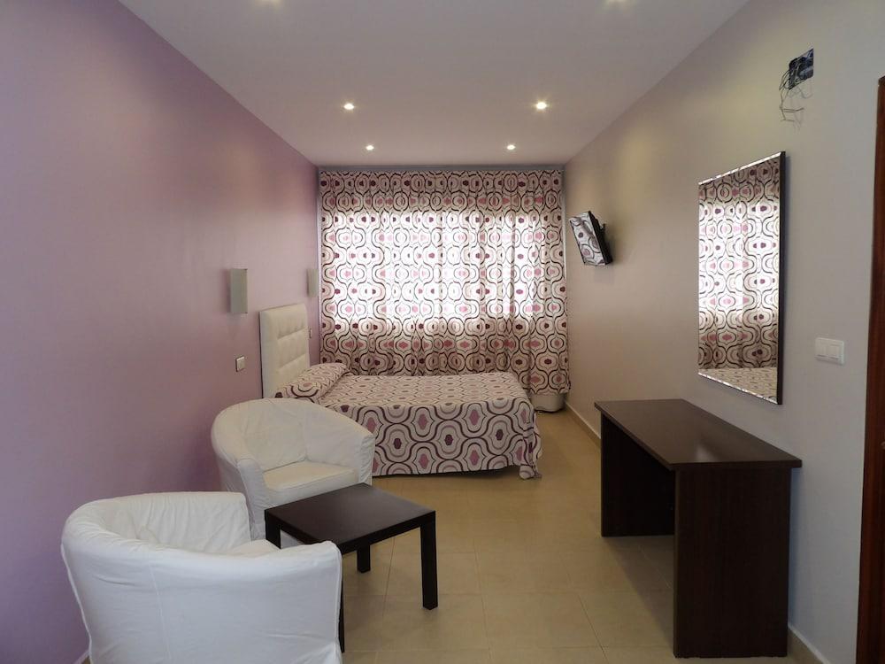 Artxanda Bilbao, Parking Gratuito En El Exterior Junto Al (adults Only) * Bilbao