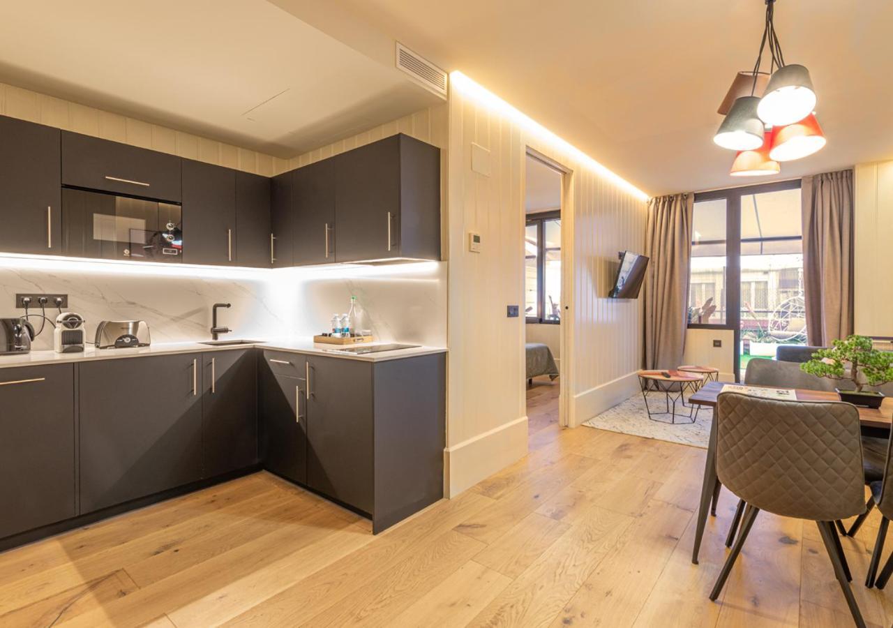 Metropolitan By Staynn