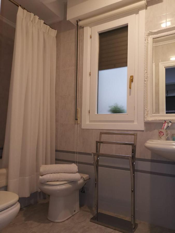 Habitación Con Baño Privado En Habitación en casa particular *
