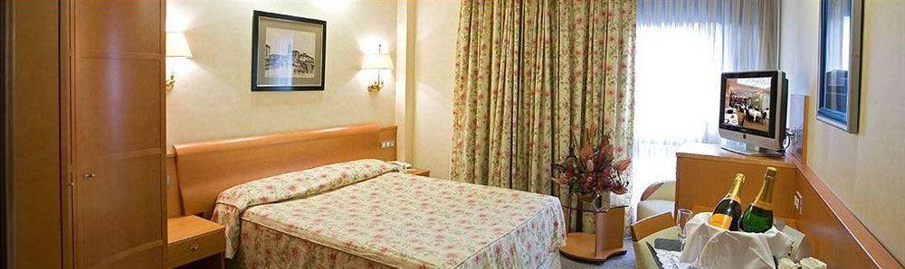 Hotel Abando 4*