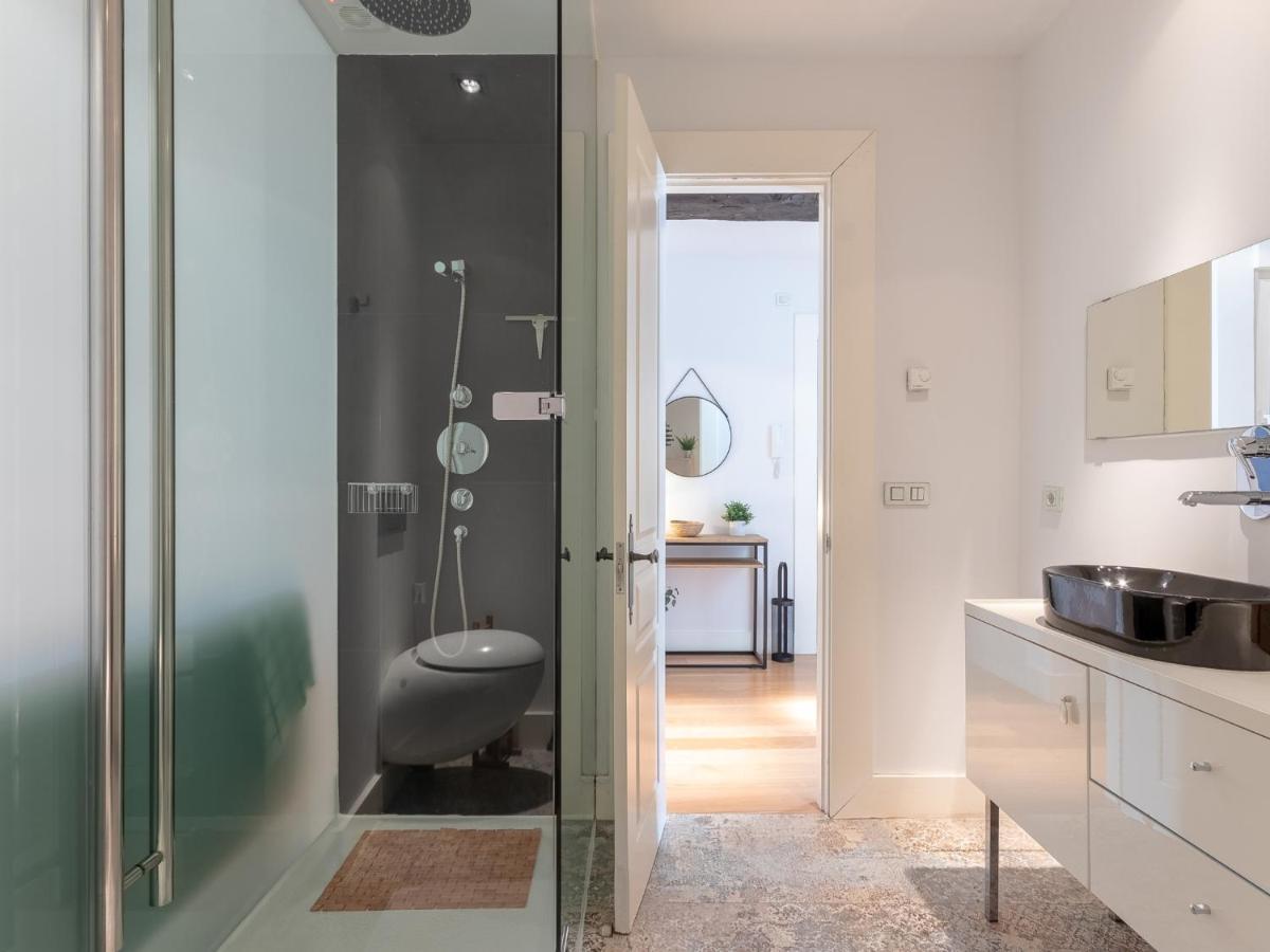 Apartment Hall Vi By Aston