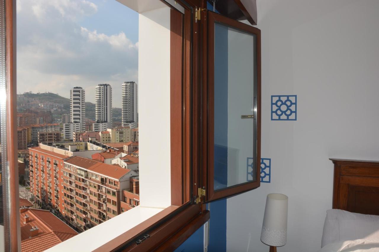 Habitación en casa particular Superviews, Parking 24h Vigilado Incluido Y Netflix En Habitación Independiente Con Baño Privado En Particular, Français&english Bilbao