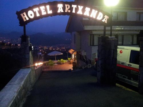 Artxanda Bilbao, Parking Gratuito En El Exterior Junto Al (adults Only)