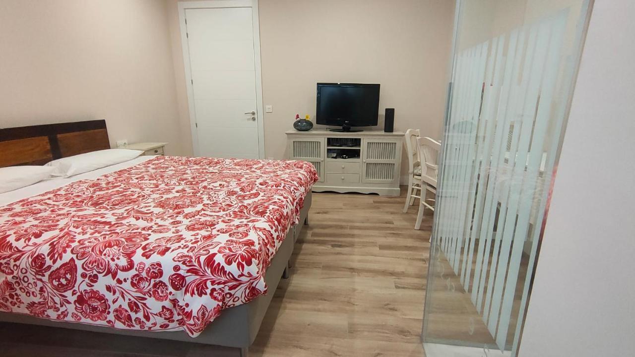 Guggenheim Center Homestay