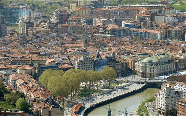 Lux Cityhall + Parking * Bilbao