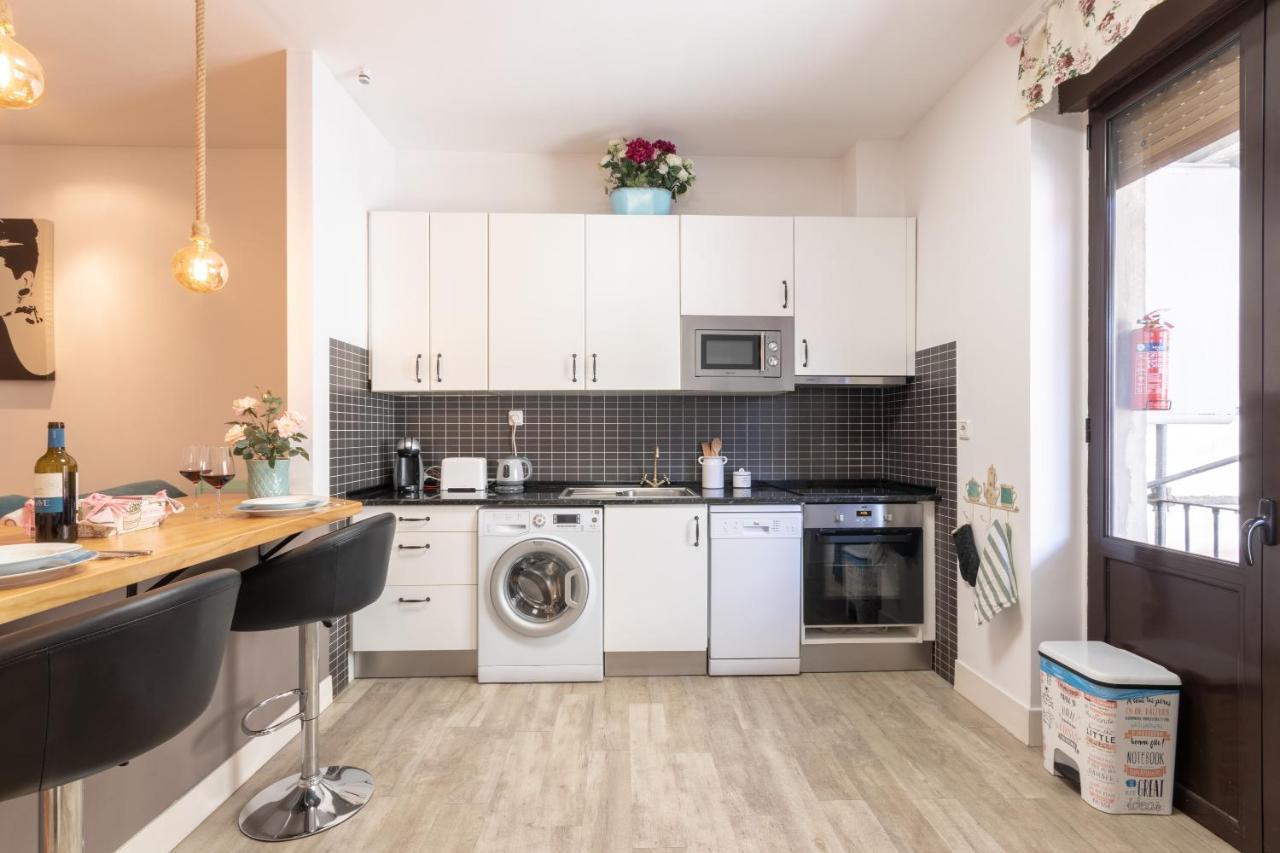 Between Old Town & Guggenheim!! Private Parking Apartamento