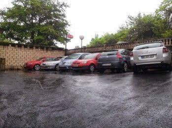 Artxanda Bilbao, Parking Gratuito En El Exterior Junto Al (adults Only) Hotel *
