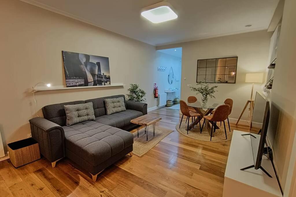 Apartment Centro Bilbao-parking Gratuito-cuidada Limpieza