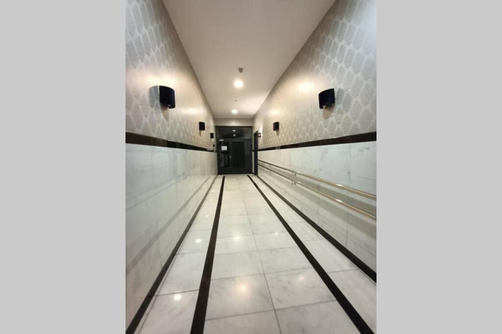 Centro Bilbao-parking Gratuito-cuidada Limpieza Apartment *
