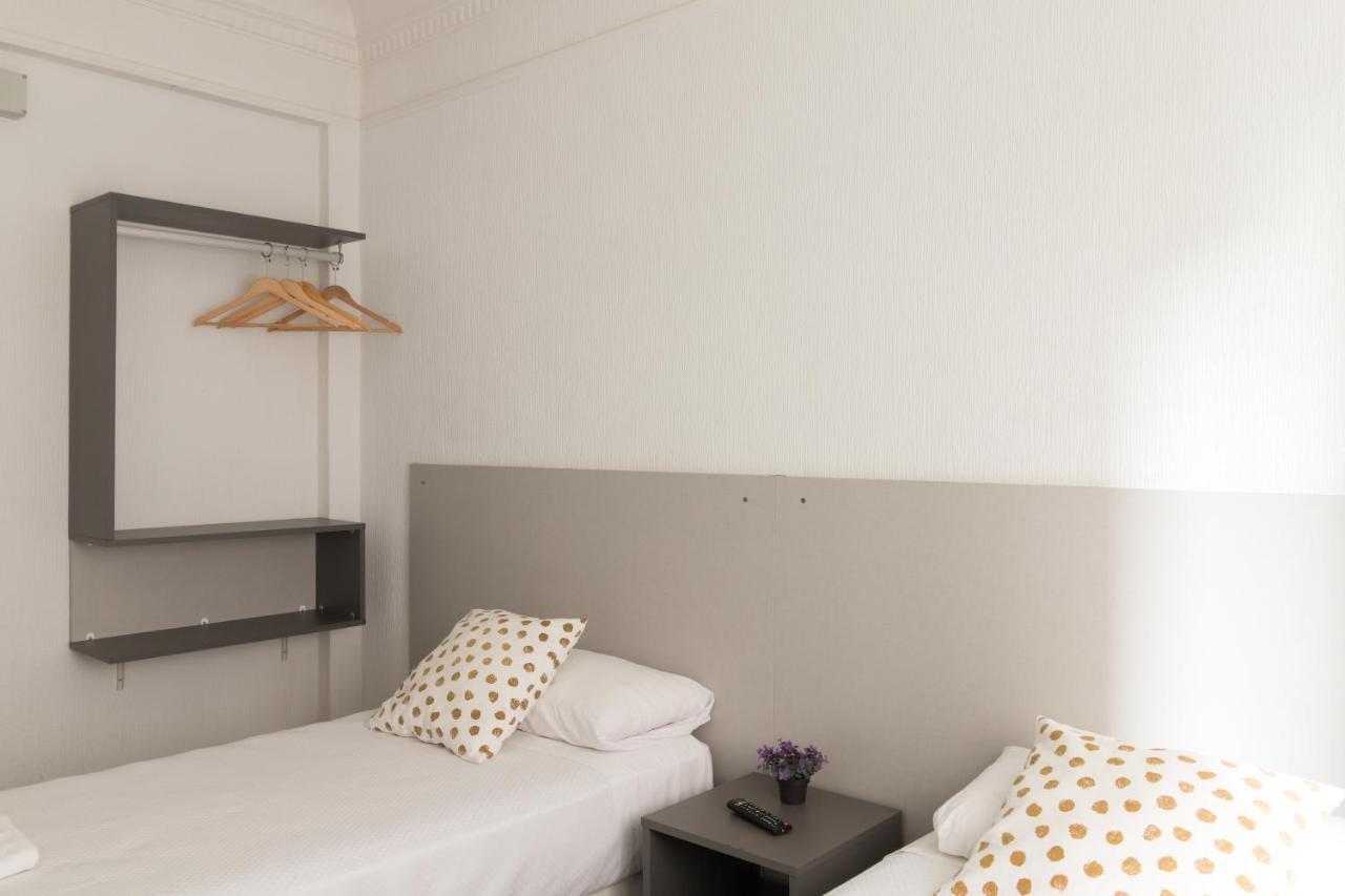 Arias Guest house