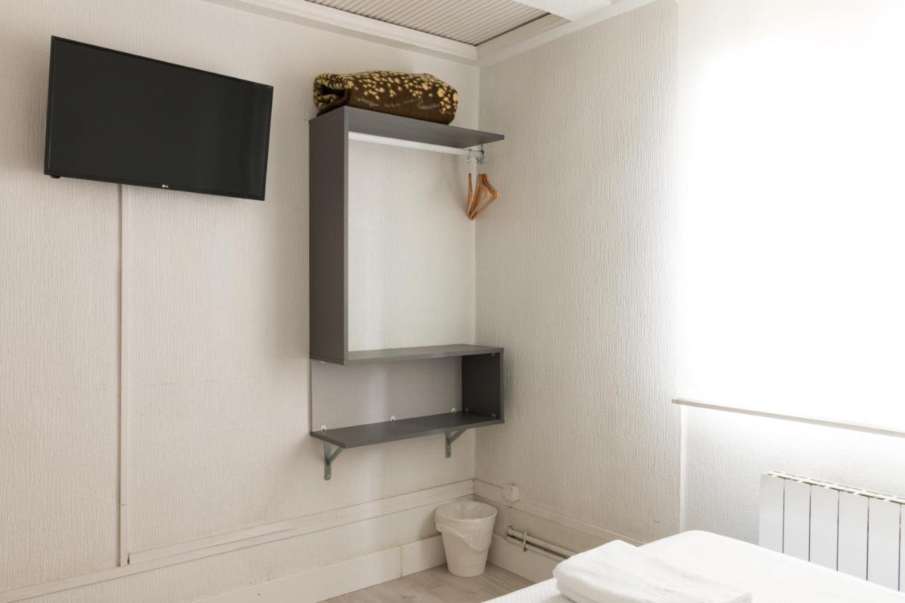 Arias Guest house *