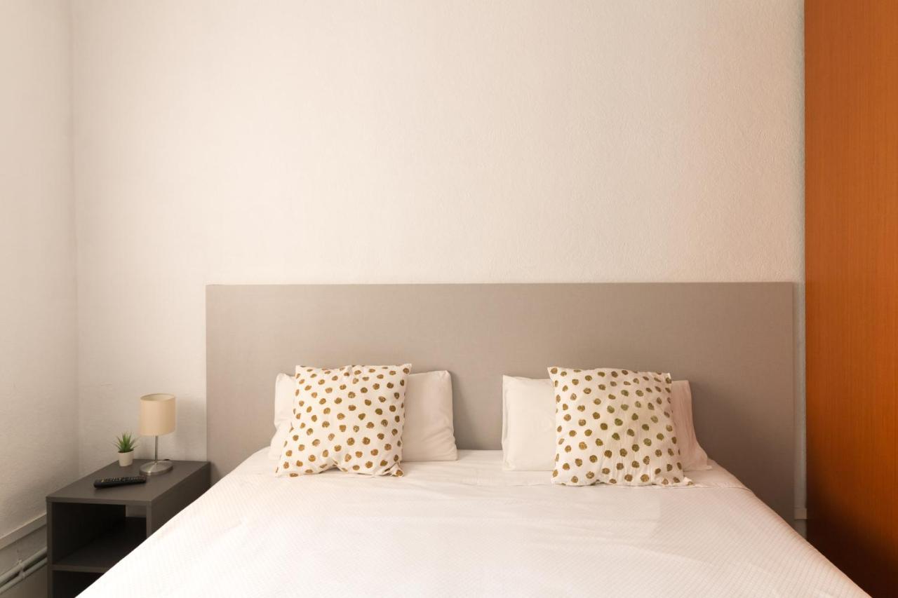 Arias Guest house *