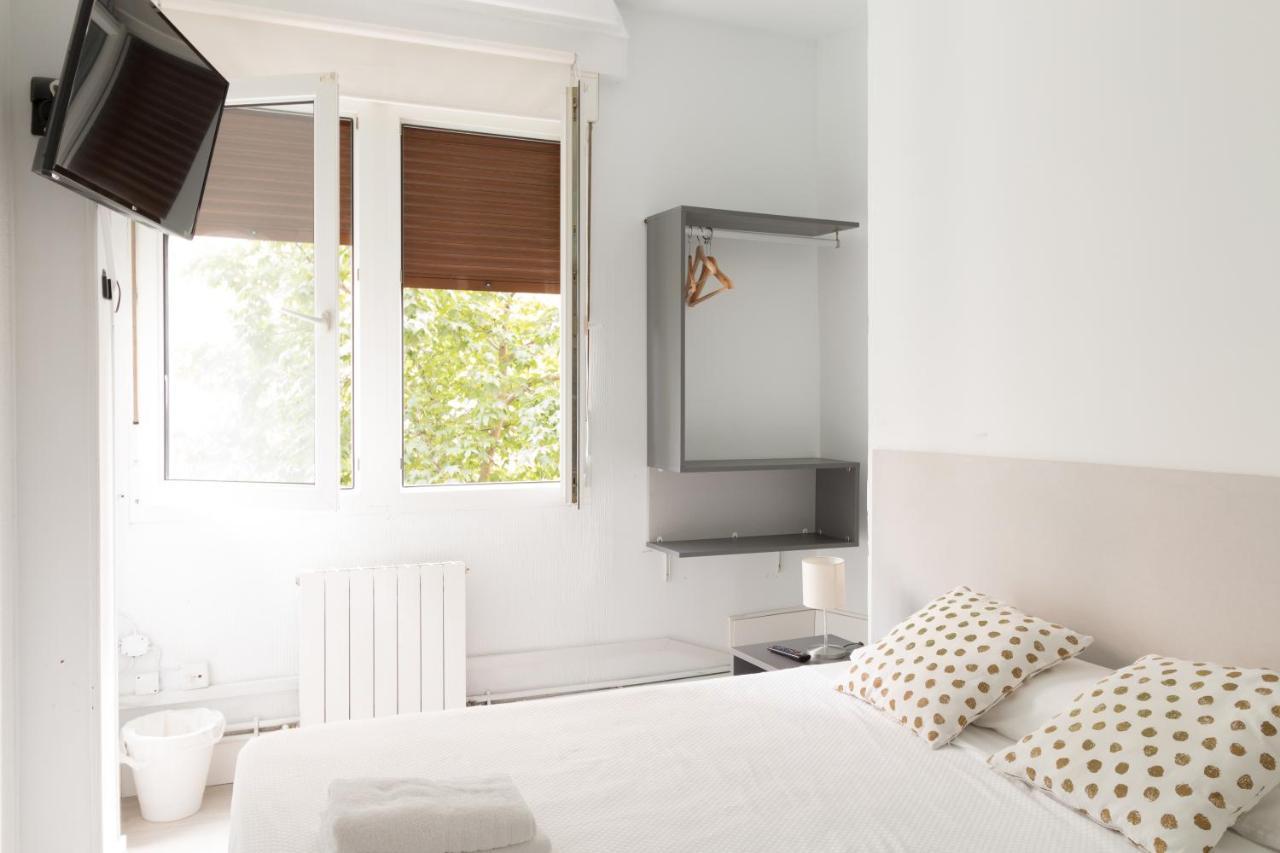 Arias Guest house