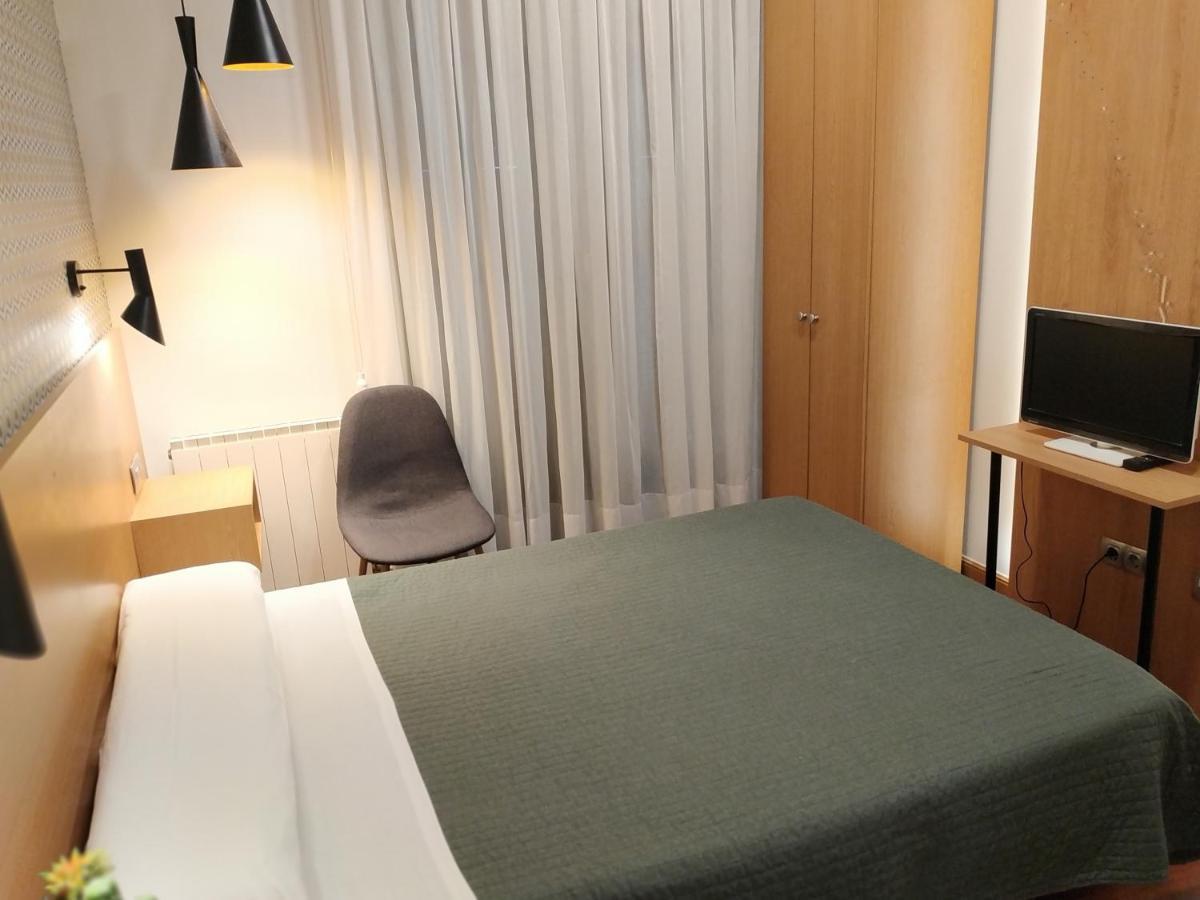 Roquefer Bilbao Central Rooms *