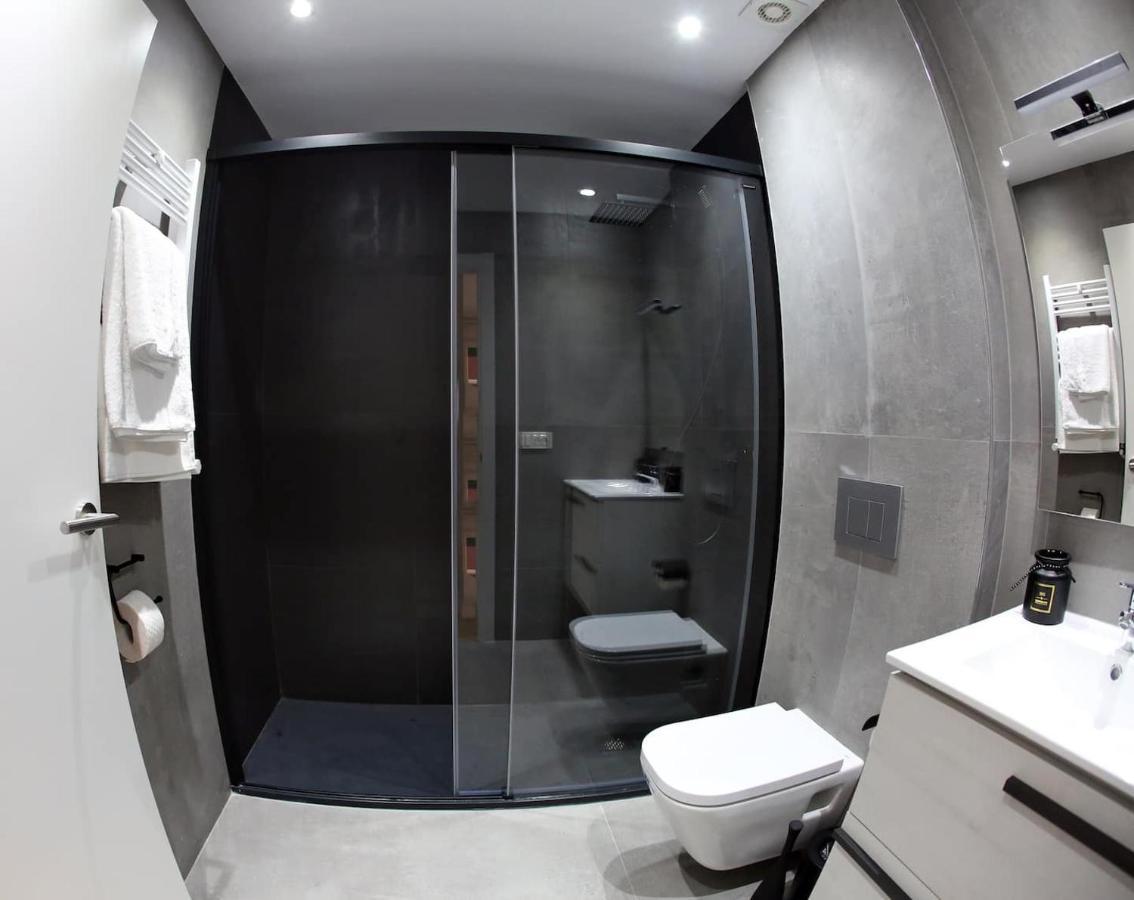 Piso Reformado. 2 Min Del Casco Viejo. Con Garaje. Apartamento Bilbao