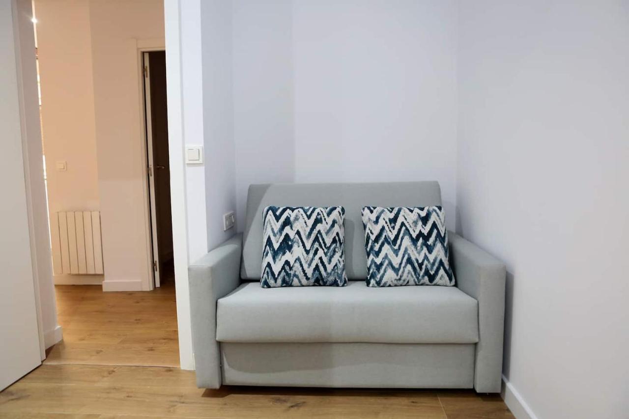Apartamento Piso Reformado. 2 Min Del Casco Viejo. Con Garaje.