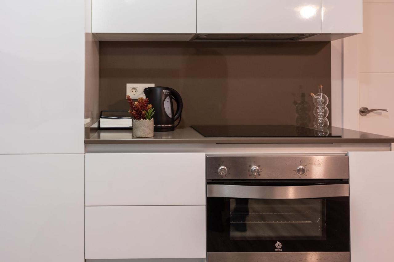 Apartamento Piso Con Patio Precioso Al Lado Del Ayuntamiento *