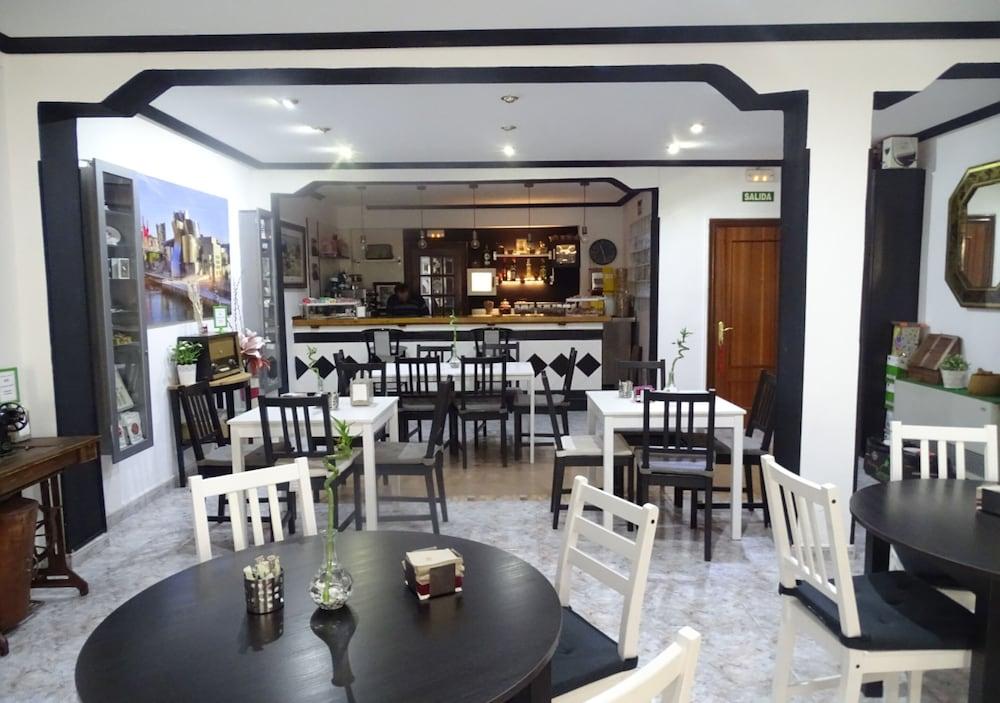 Arenal Guest house 2*