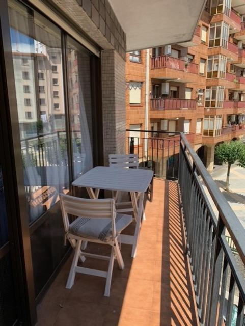 Apartamento Apto Con Garaje Para 5 Personas Cerca Ayuntamiento Bilbao