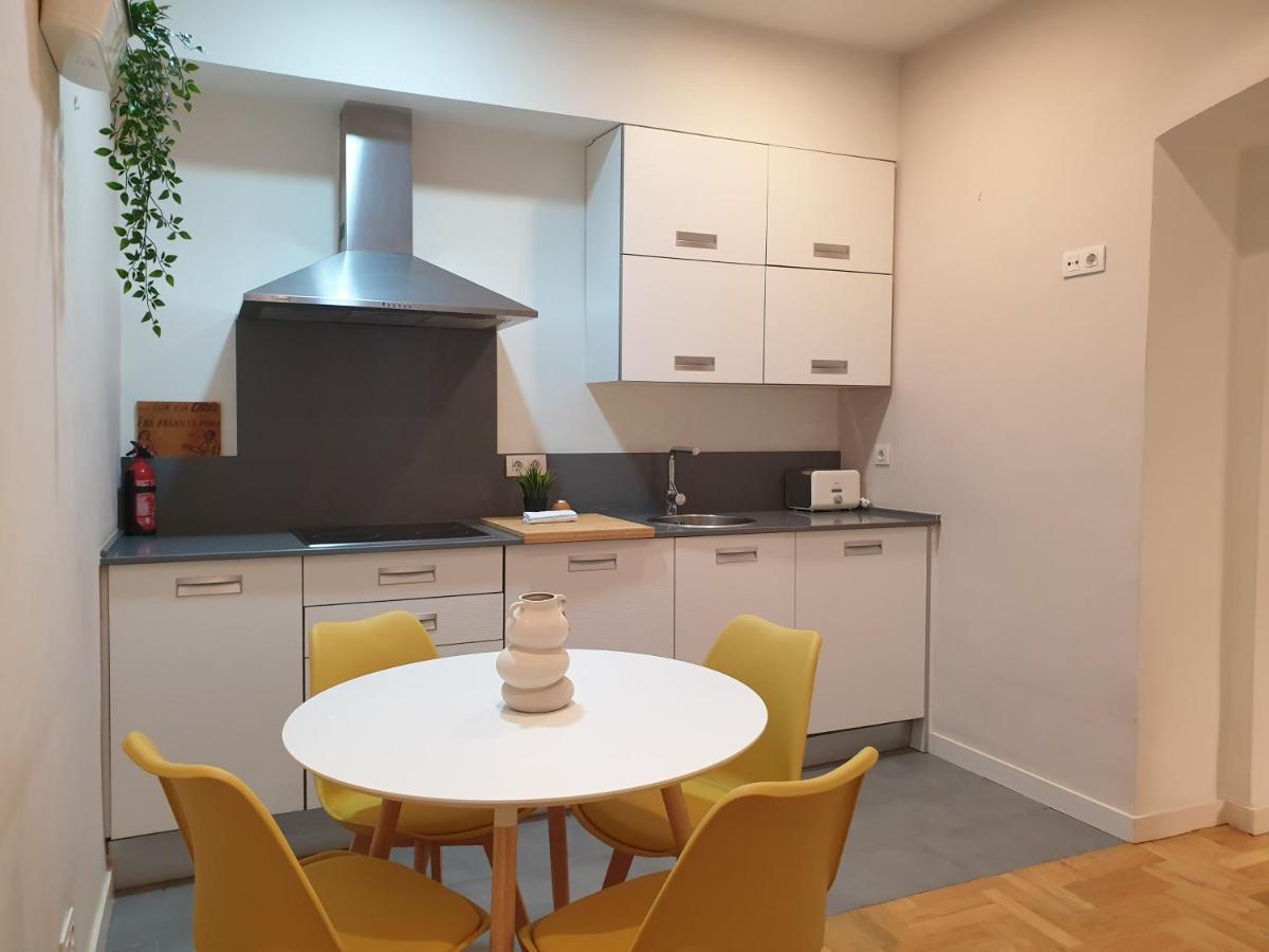 Apartamento Con Patio En El Centro De Bilbao&guggenheim Bilbao