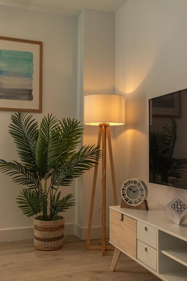 Precioso Y Recien Reformado Junto Al Metro Apartment *