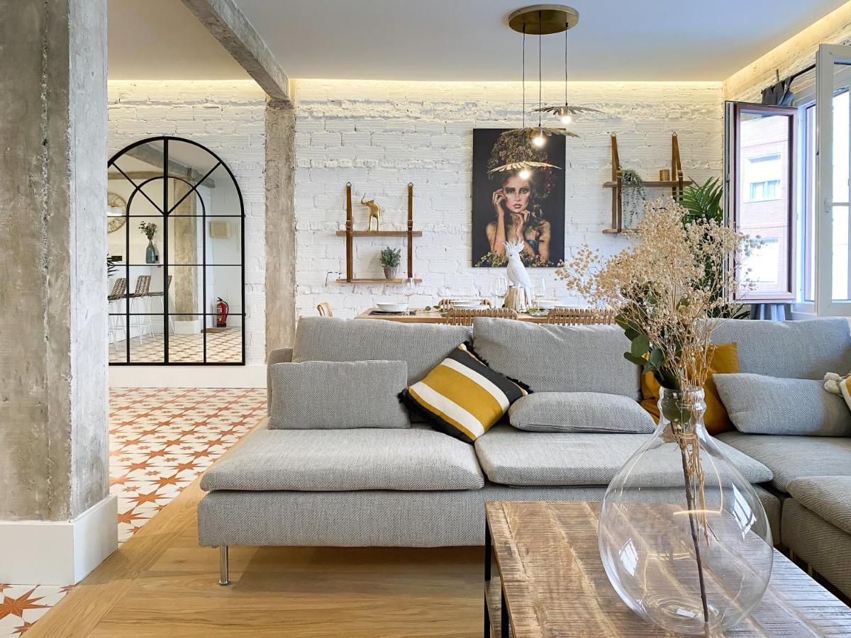 Amplio Y Moderno Con Tarima Refrescante By Staynnapartments Apartamento *