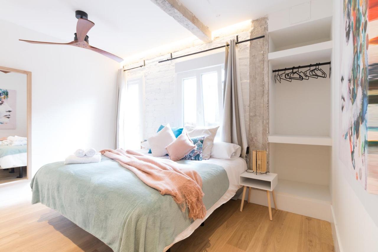 Apartamento Amplio Y Moderno Con Tarima Refrescante By Staynnapartments