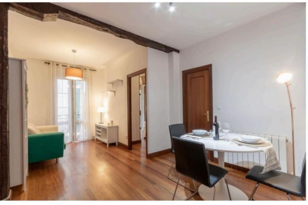 Apartamento En El Centro De Bilbao. Casco Viejo * Bilbao