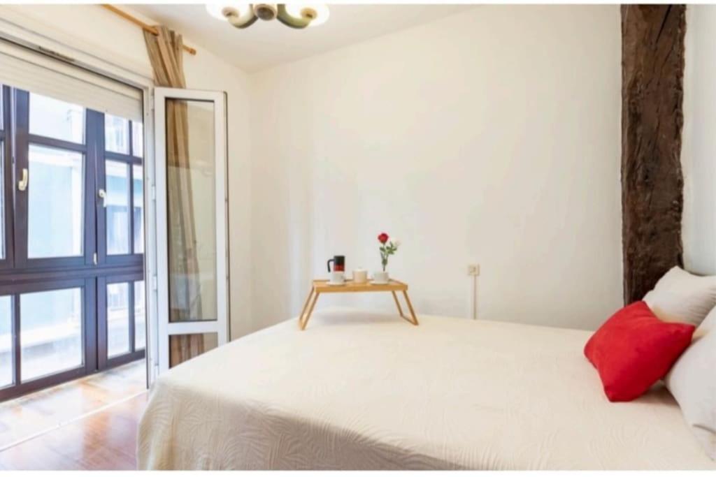 Apartamento En El Centro De Bilbao. Casco Viejo *