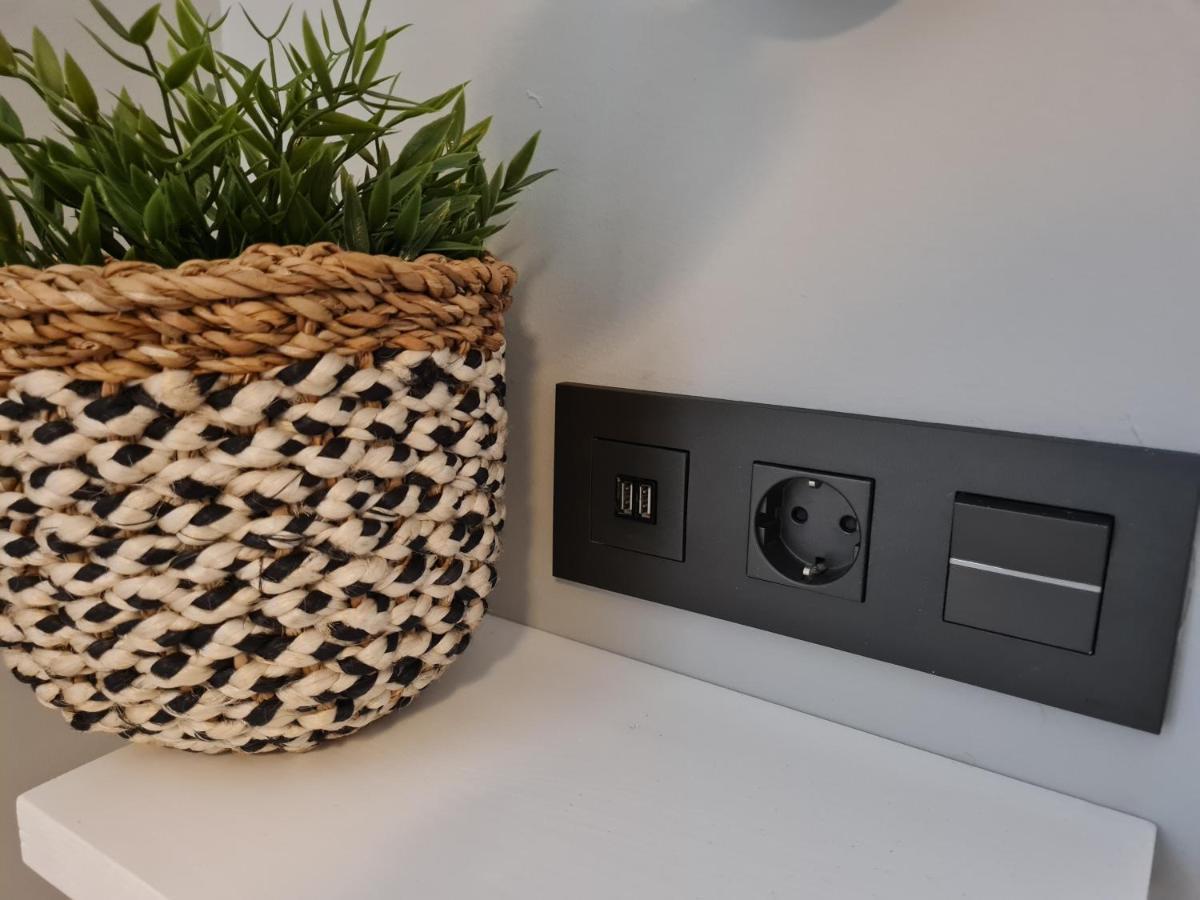 Apartamento Ayuntamiento Parking Gratis. Auto Check-in.