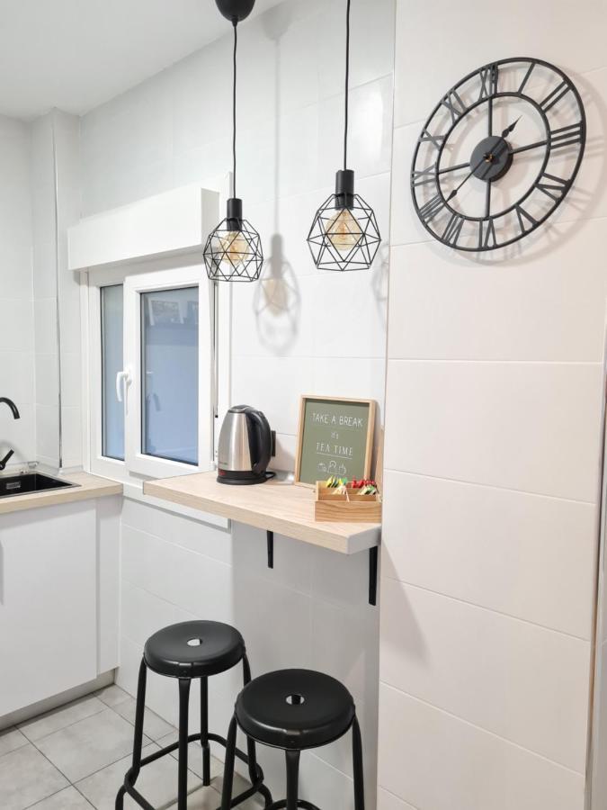 Apartamento Ayuntamiento Parking Gratis. Auto Check-in. Bilbao