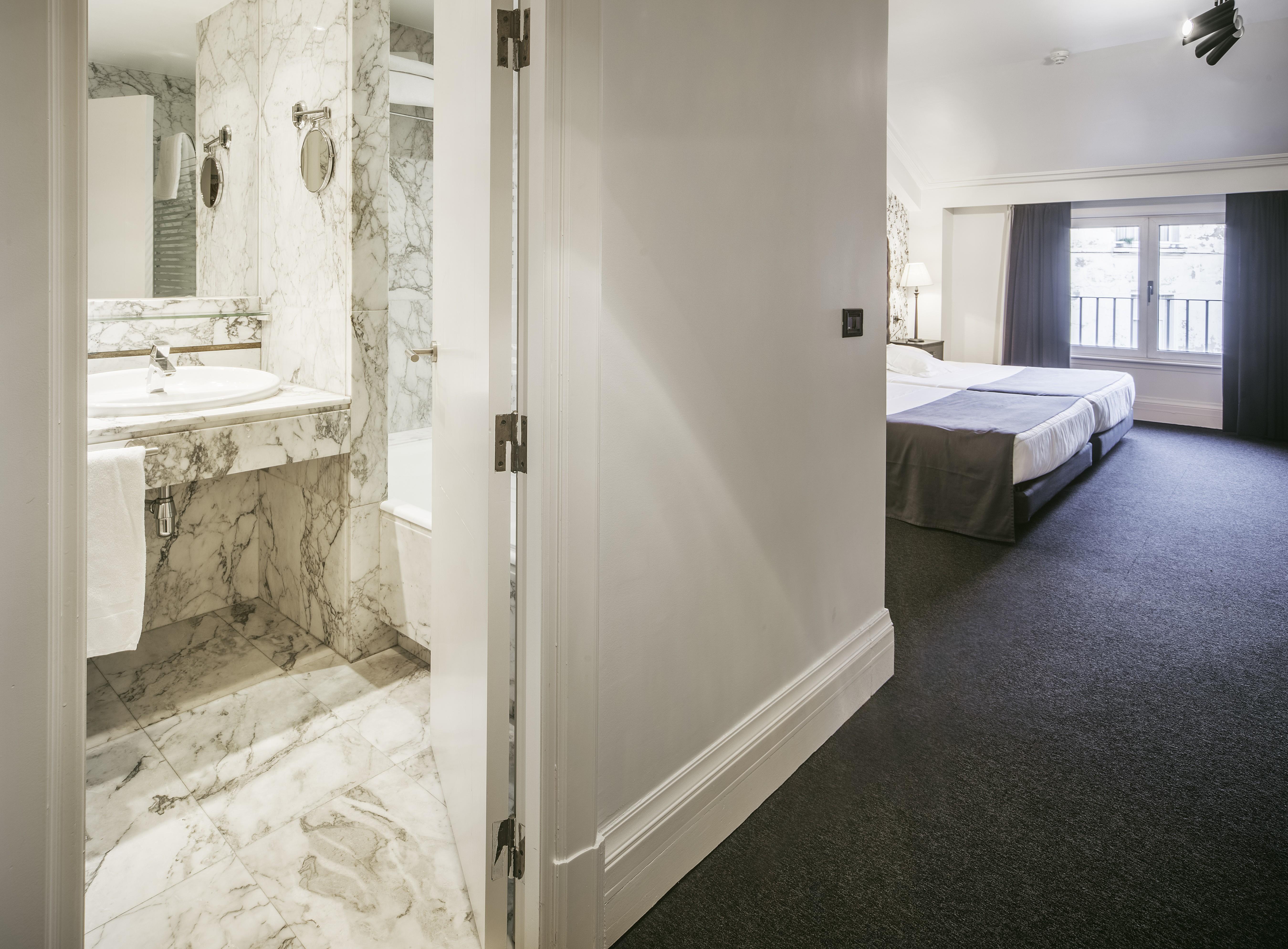 Lopez De Haro Hotel
