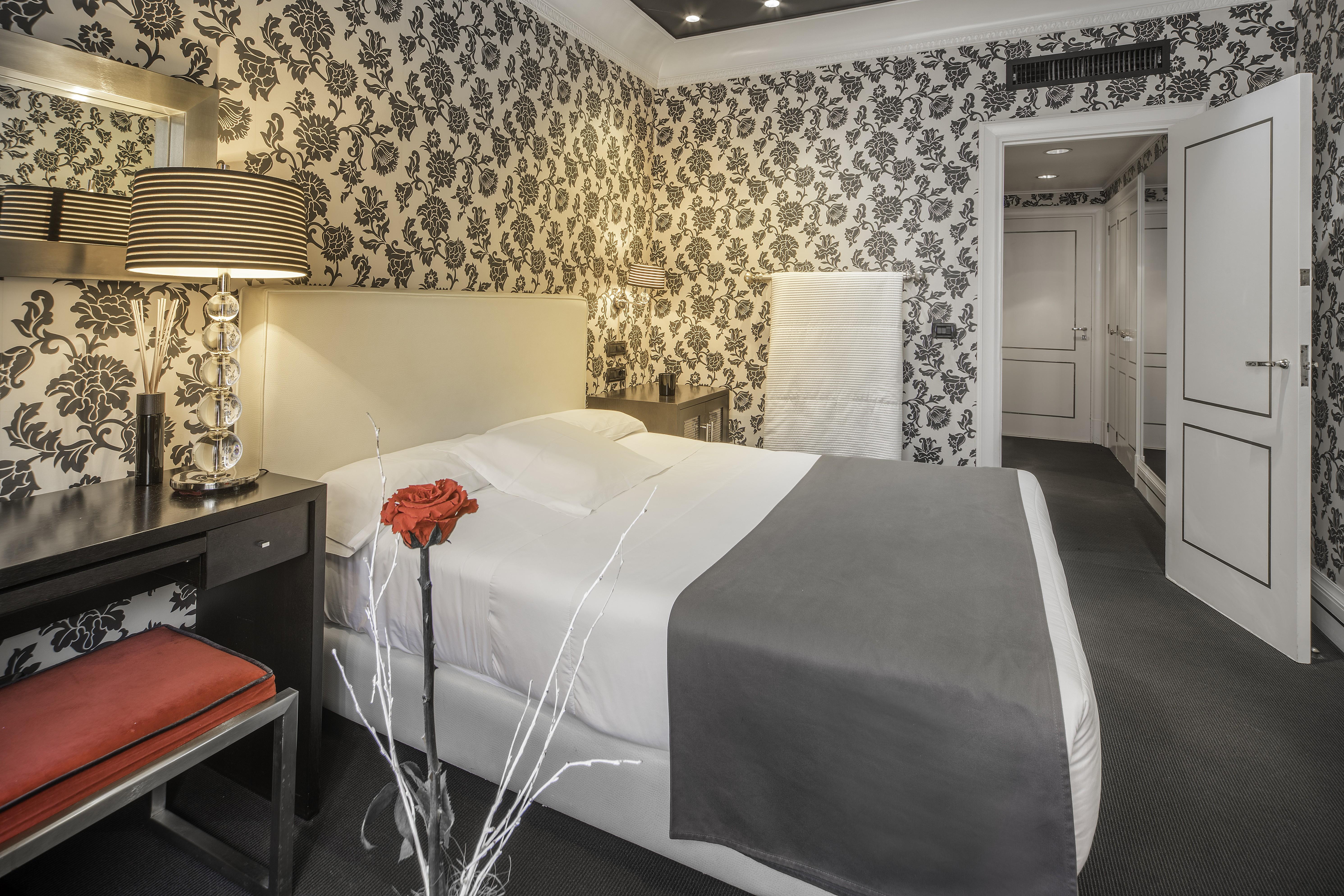 Lopez De Haro Hotel 5*