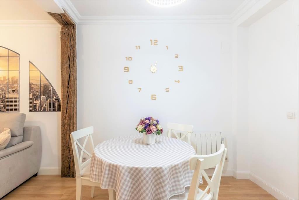 Apartamento Piso Diseno Deluxe Casco Viejo Entrada Autonoma Y Ascensor Bilbao