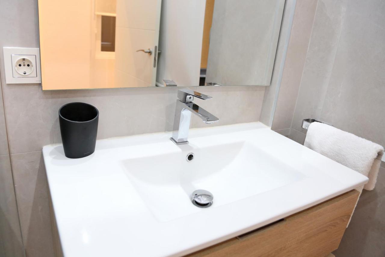 Piso Moderno A 2 Minutos Del Casco Viejo Con Parking Gratis Apartamento *