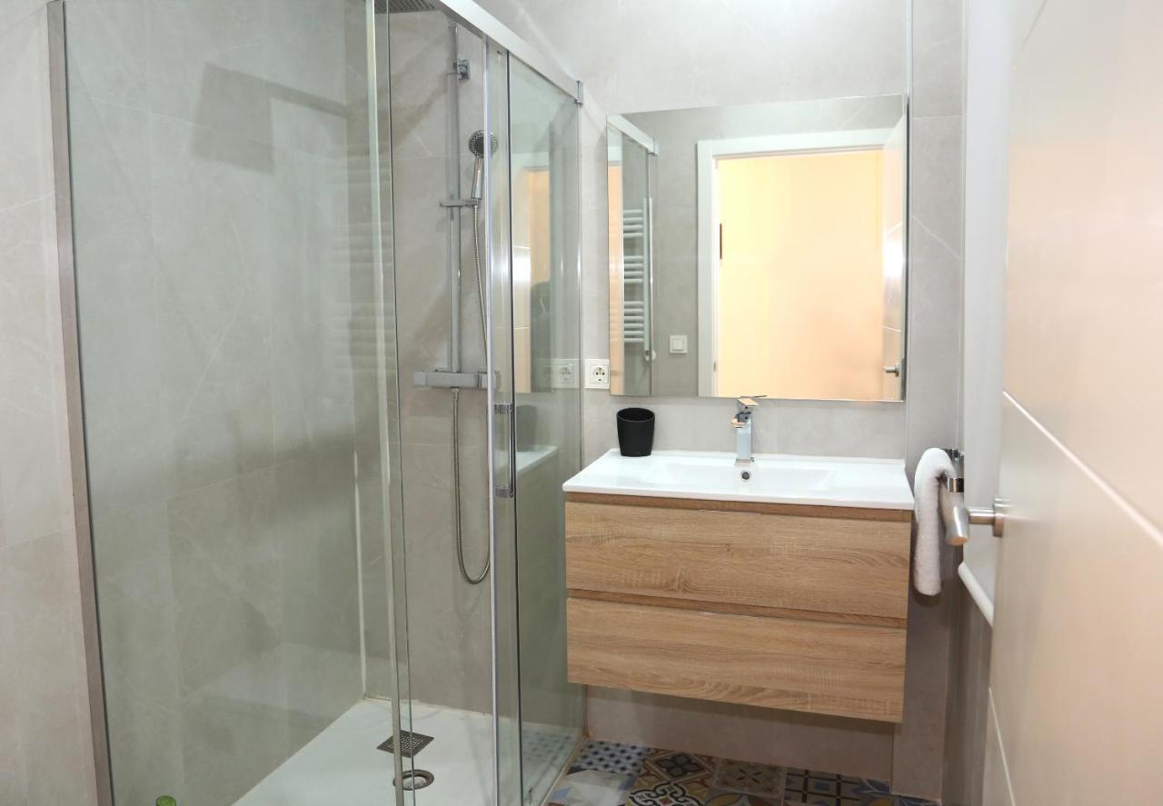 Apartamento Piso Moderno A 2 Minutos Del Casco Viejo Con Parking Gratis