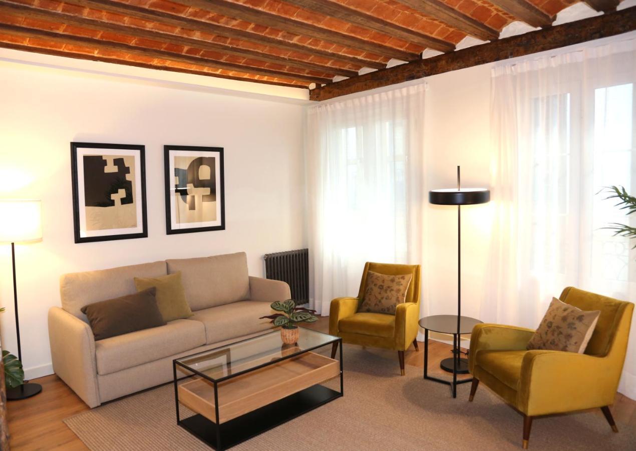 Premium En Pleno Casco Viejo De Apartamento