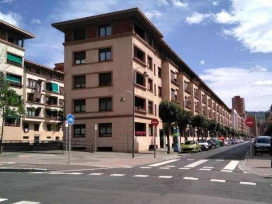 Luminoso Y Bien Ubicado Apartment