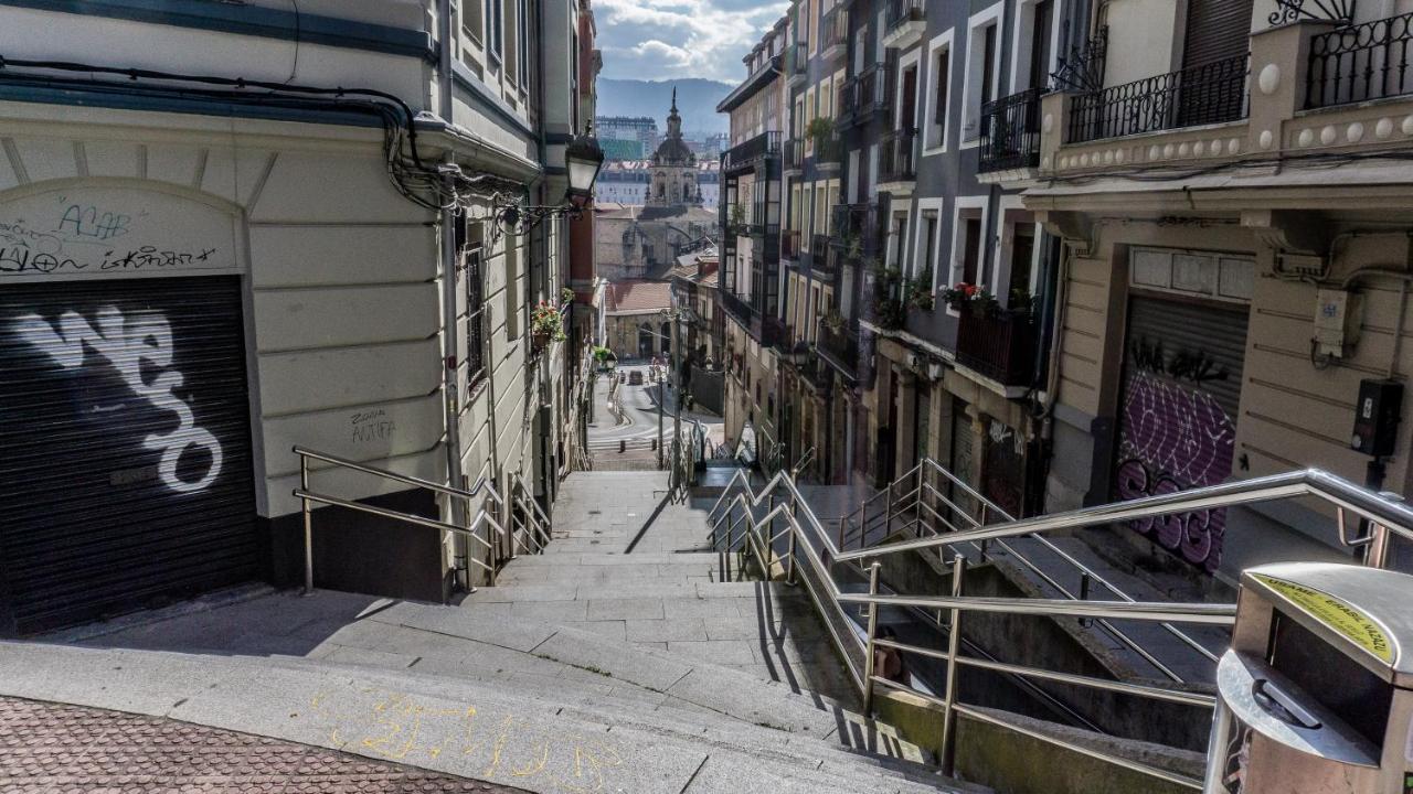 Bonito Y Espacioso Piso En Bilbao. Centro Apartamento
