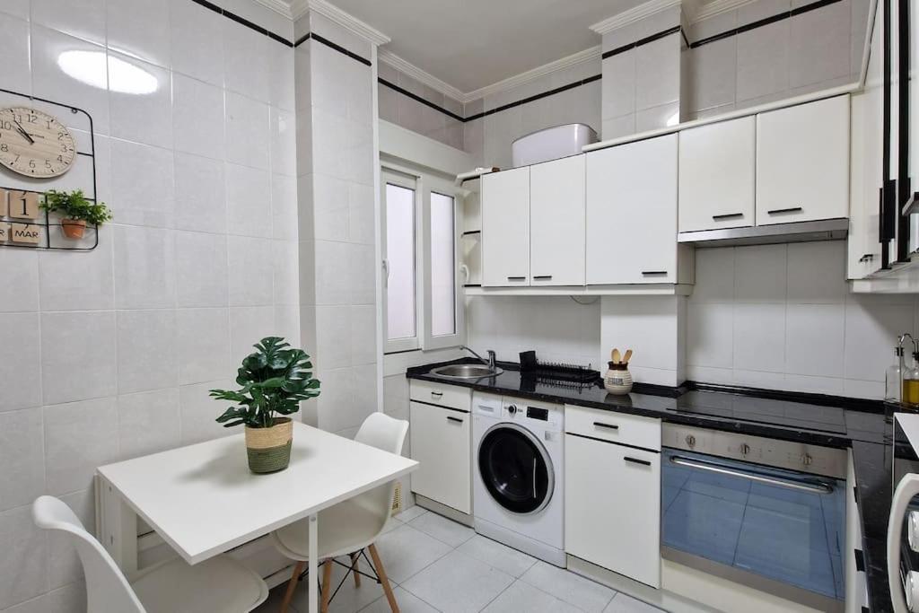 Apartamento Cozy In The Center By Aloha Bilbao