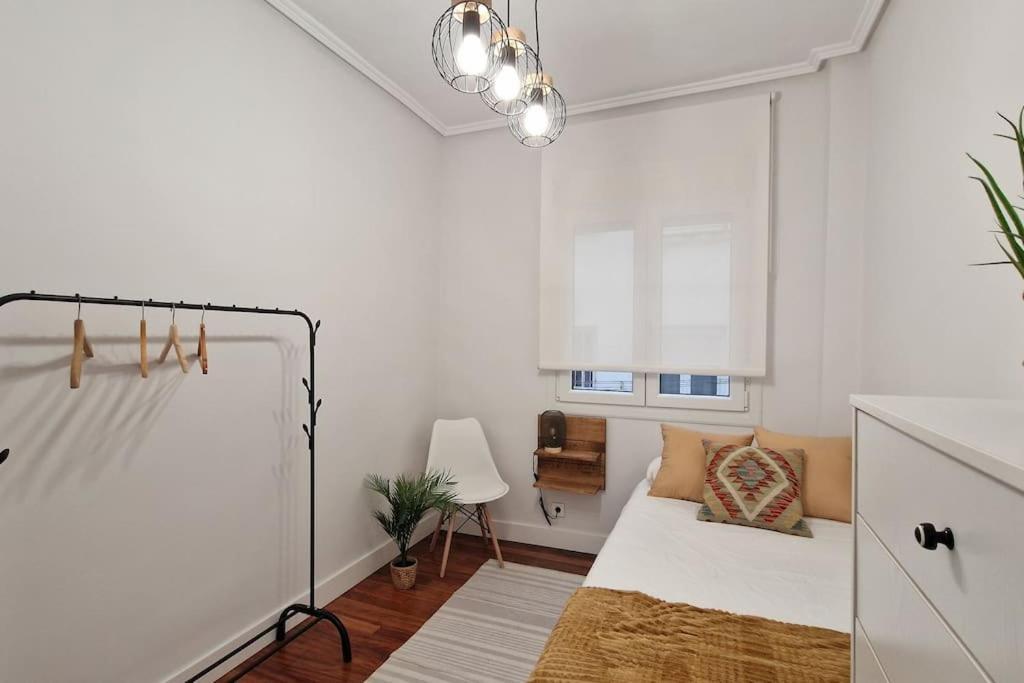 Cozy In The Center By Aloha Apartamento