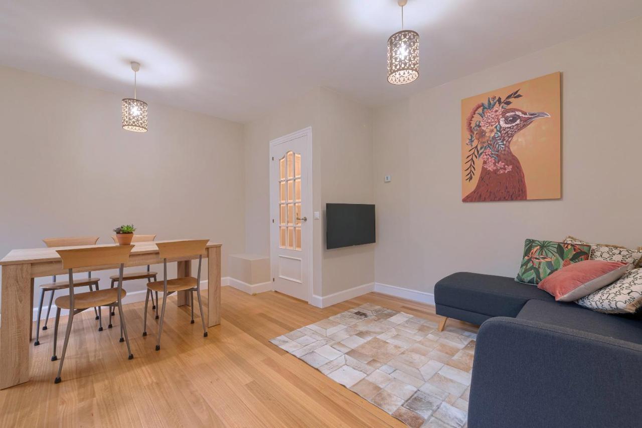 Vivienda Turistica Reformada En Zona Residencial Con Garaje Y Wifi Apartment *