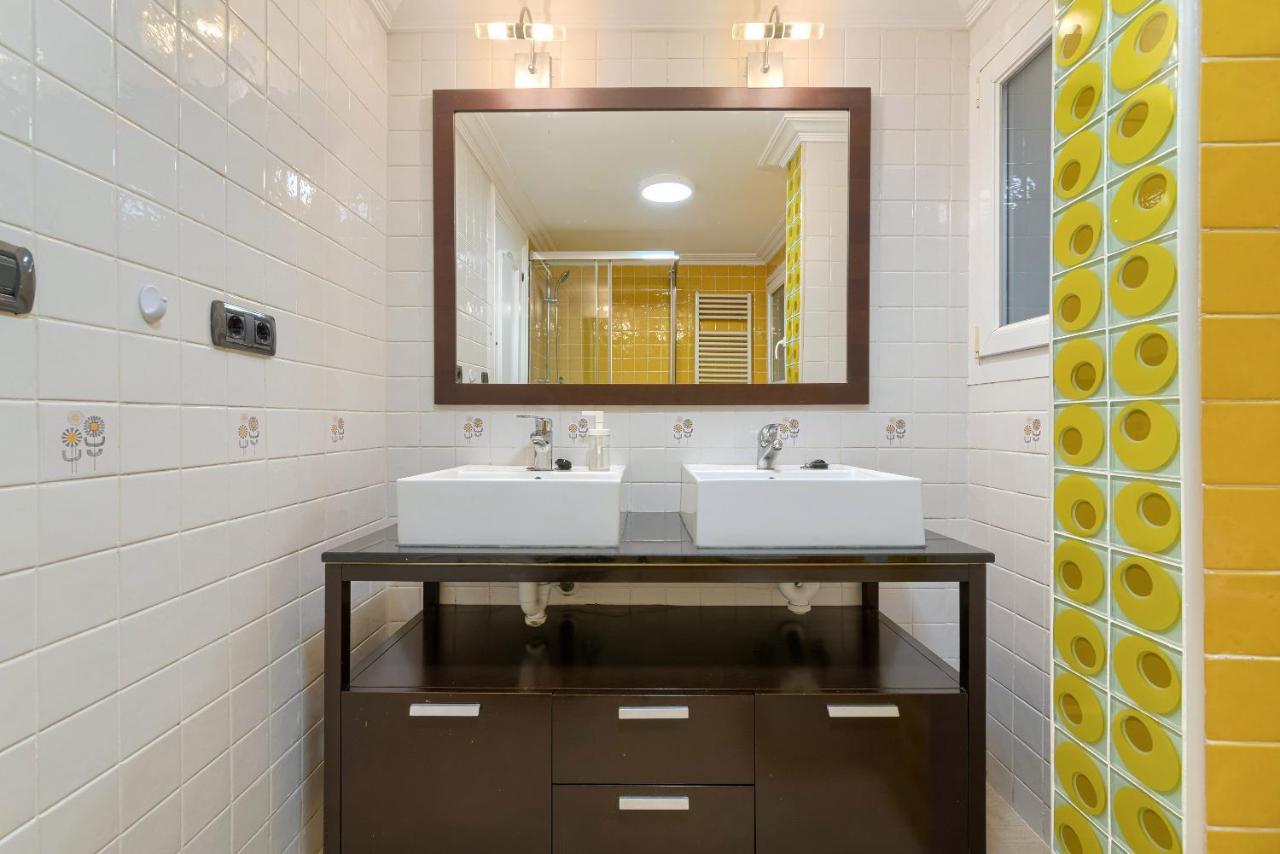 Apartment Vivienda Turistica Reformada En Zona Residencial Con Garaje Y Wifi *