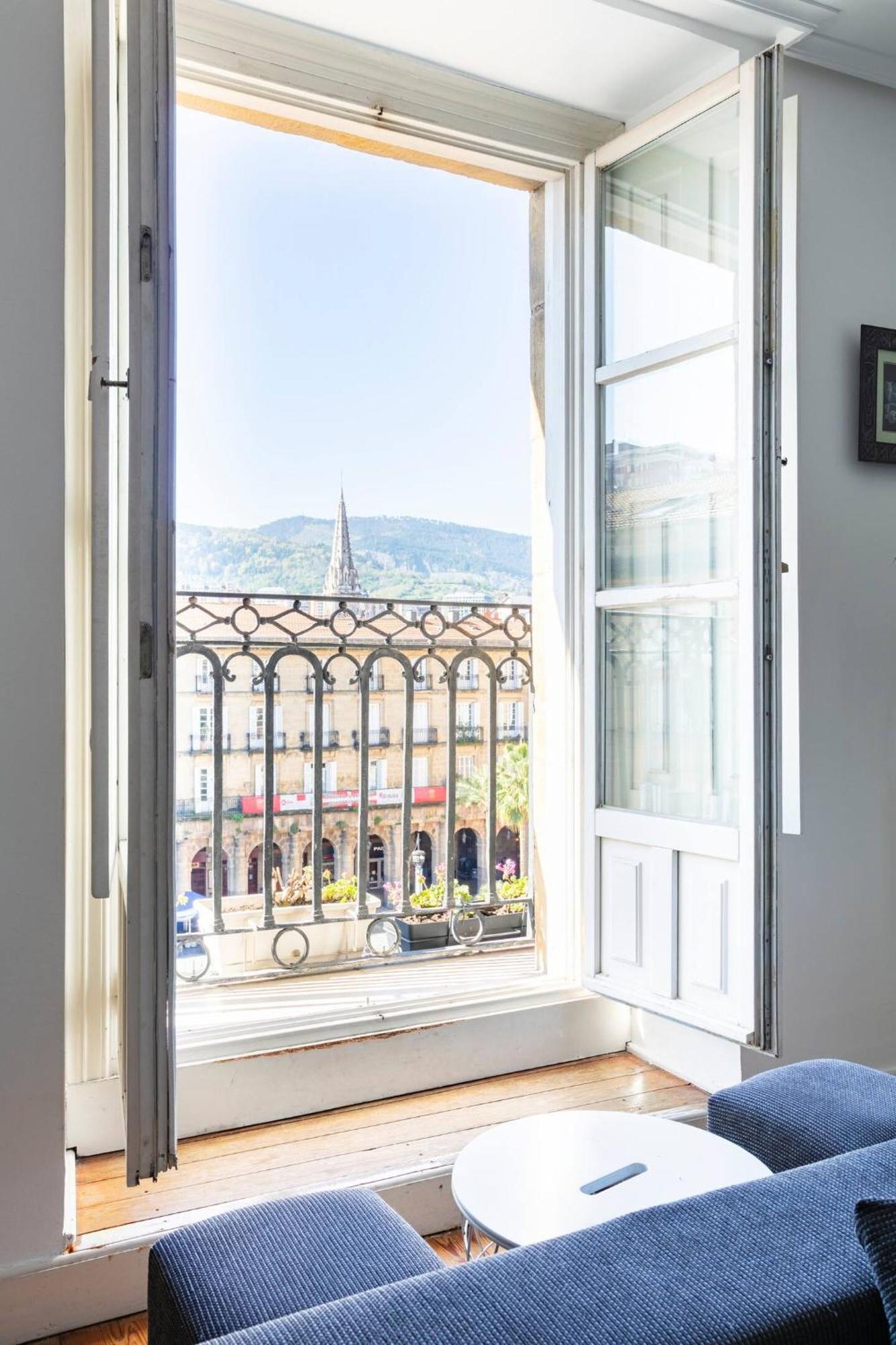 Plaza Nueva Habitación en casa particular Bilbao
